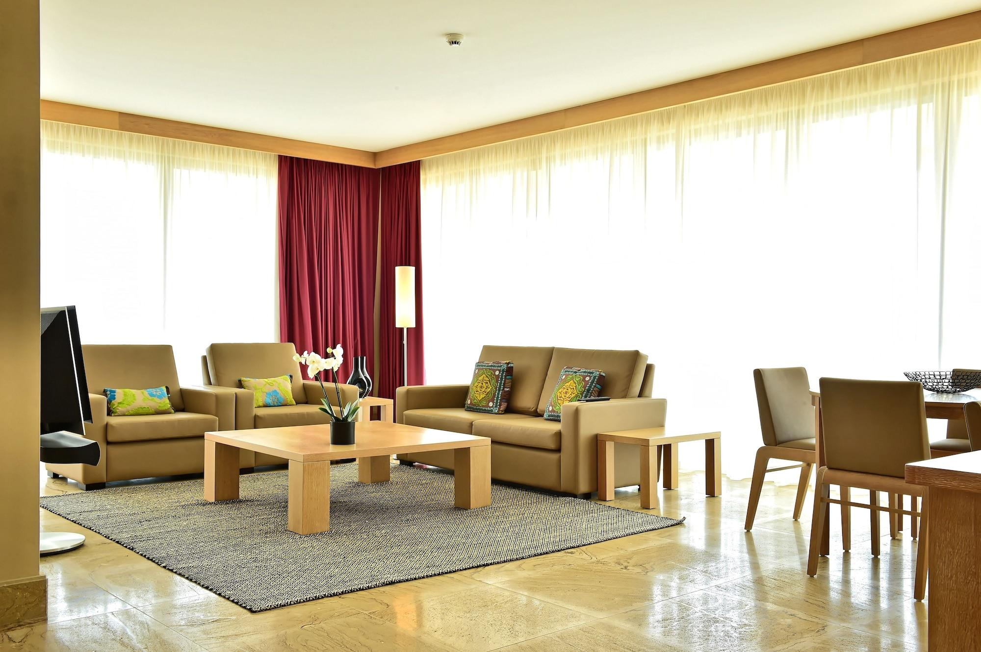 Pestana Colombos Premium Club 호텔 포르투산투 외부 사진