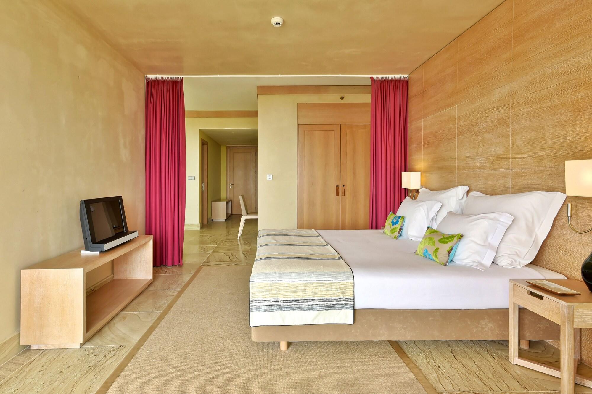 Pestana Colombos Premium Club 호텔 포르투산투 외부 사진