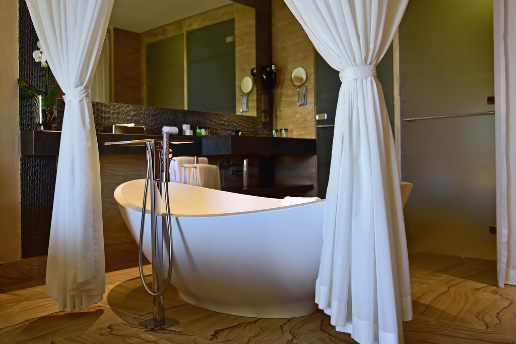 Pestana Colombos Premium Club 호텔 포르투산투 외부 사진